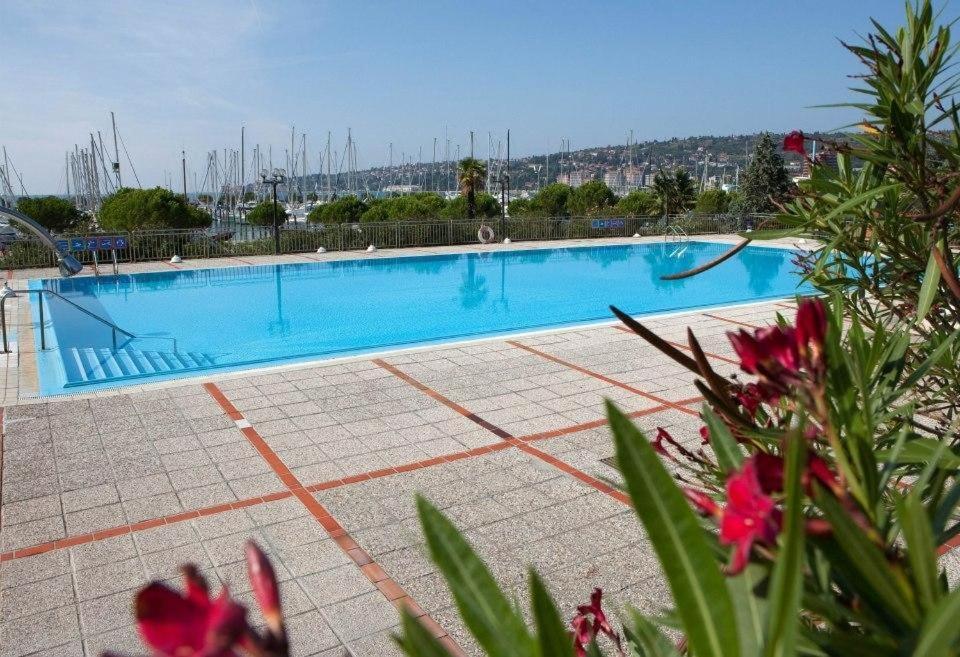 Floating House Mm, Marina Portoroz Villa Exterior foto