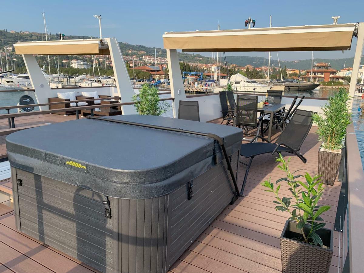 Floating House Mm, Marina Portoroz Villa Exterior foto